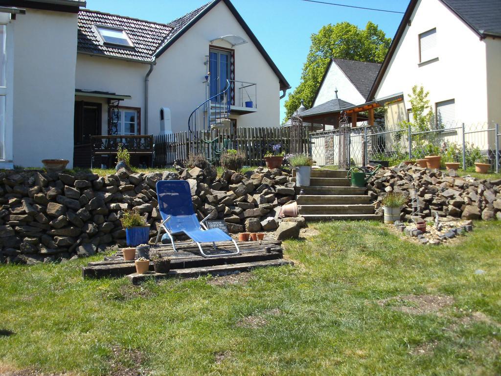 Haus Klara Hotel Mannebach  Exterior foto